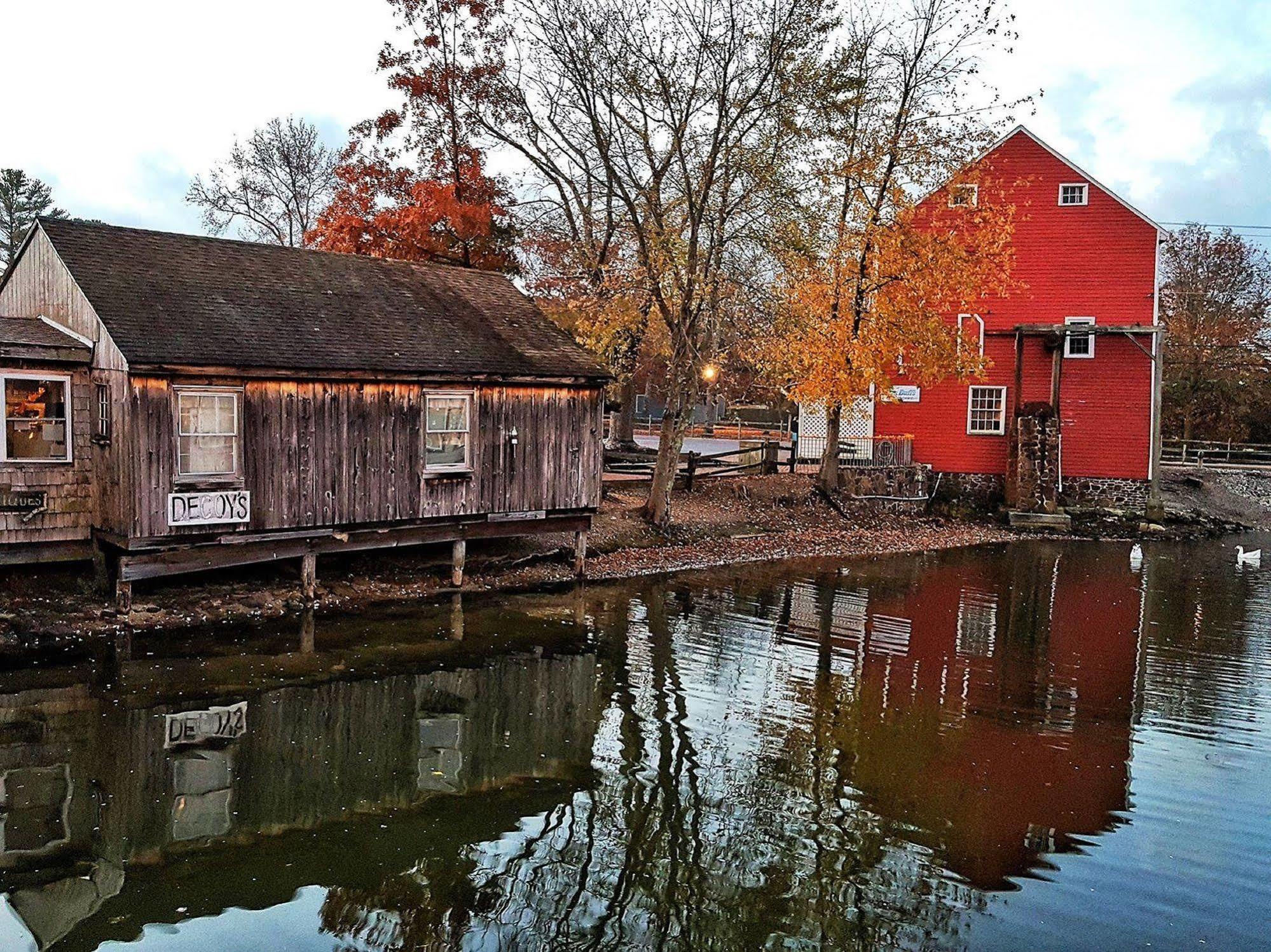 Colonial Inn Smithville Екстериор снимка